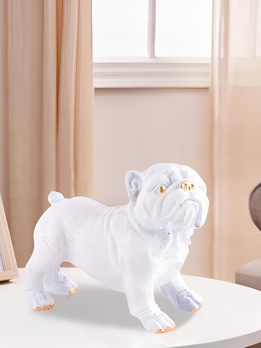 

Zart White Figurine Showpiece