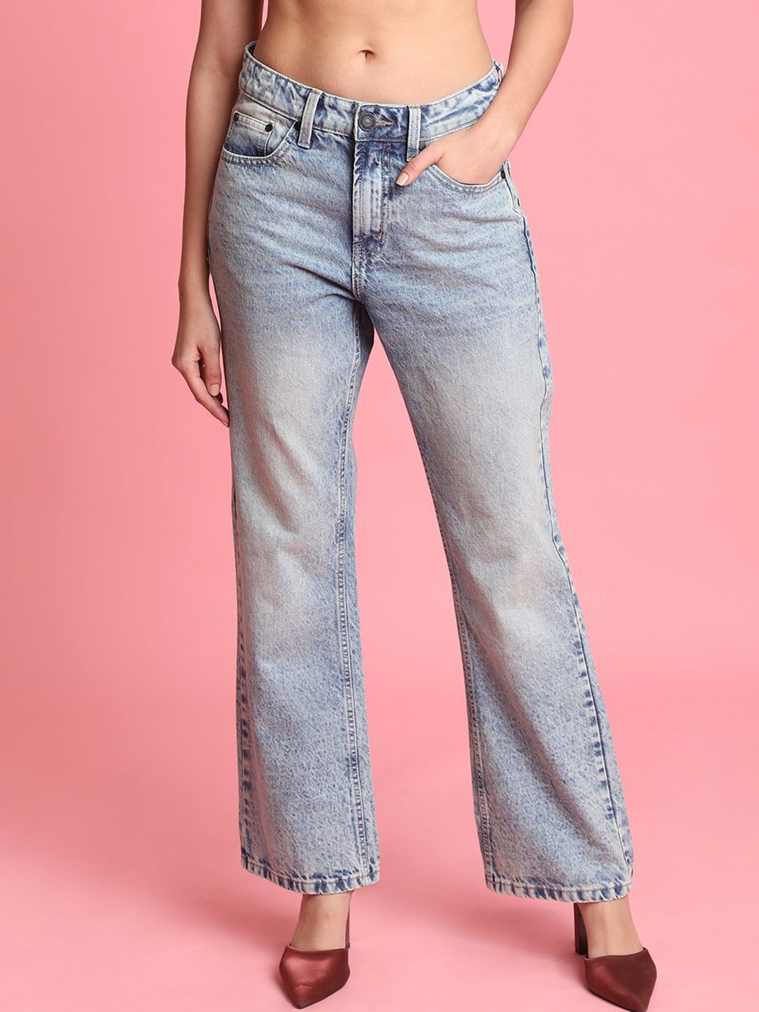 

Bene Kleed Women Bootcut High-Rise Light Fade Jeans, Blue