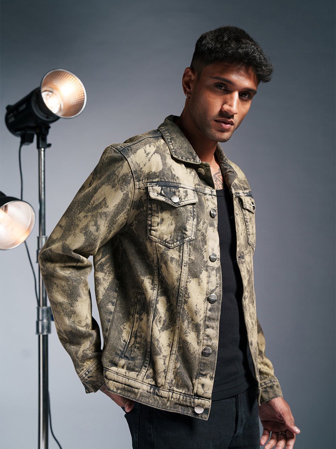 

FREAKINS Men Washed Denim Jacket, Green