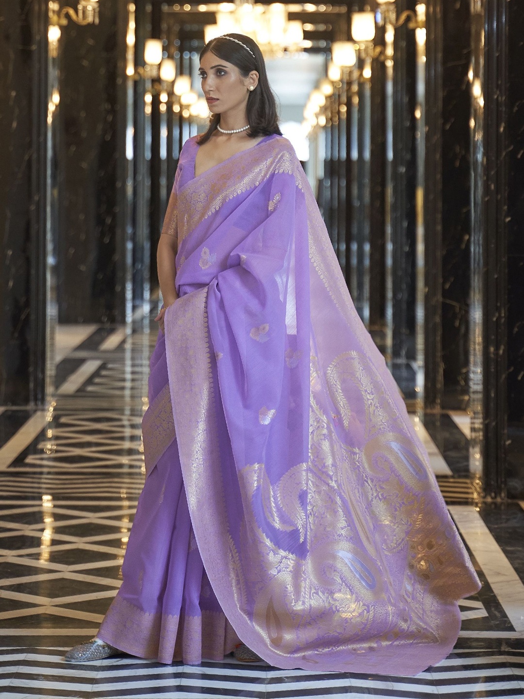 

Rujave Paisley Woven Design Pure Linen Fusion Saree, Purple