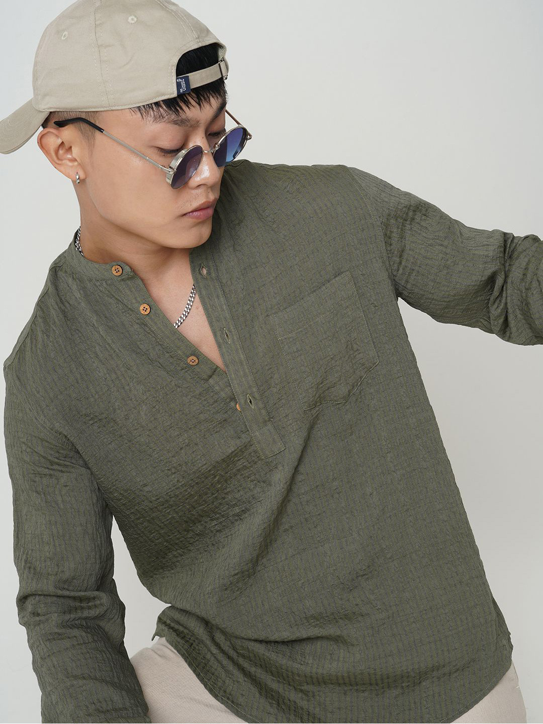 

VASTRADO Men Jacquard Kurta, Olive