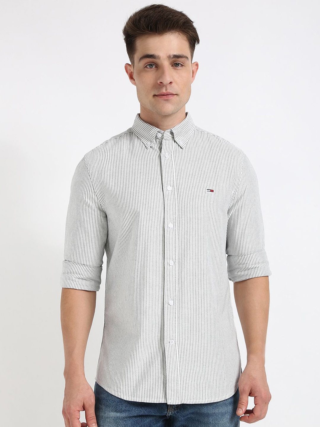 

Tommy Hilfiger Men Button-Down Collar Vertical Striped Cotton Slim Fit Casual Shirt, Blue