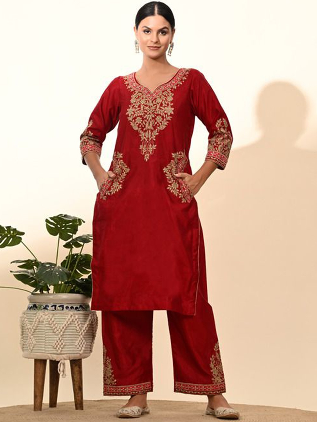 

ZARIKALI Women Ethnic Motifs Embroidered Regular Sequinned Kurta with Palazzos, Maroon