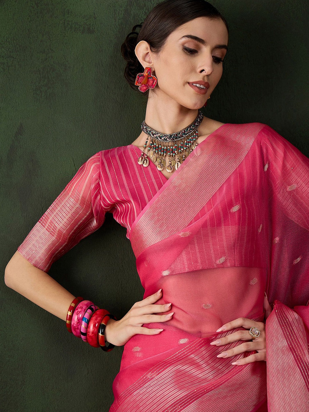 

Sangria Woven Design Kanjeevaram Saree With Blouse Piece, Pink