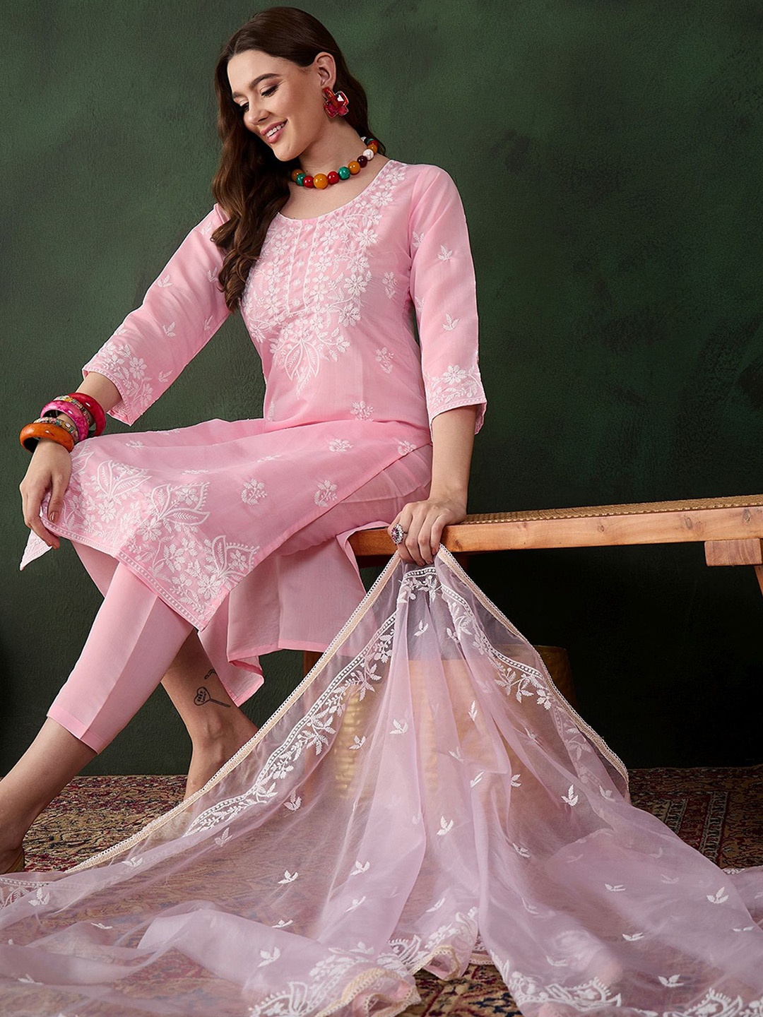 

Sangria Pink and White Floral Embroidered Thread Work Cotton Kurta & Trouser With Dupatta