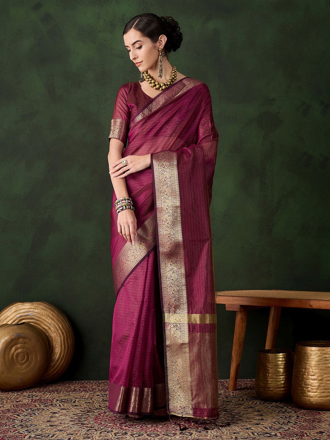 

Sangria Woven Design Zari Traditional Kanjeevaram Saree, Magenta