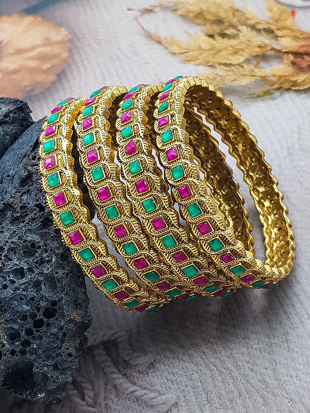 

GRIIHAM Set Of 4 Gold Plated American Diamond Stone Studded Bangles