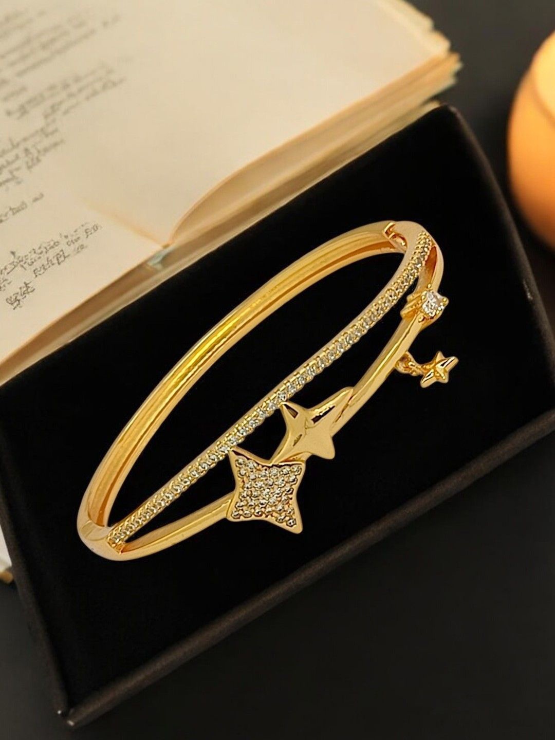 

FEMMIBELLA Women Cubic Zirconia Gold-Plated Kada Bracelet