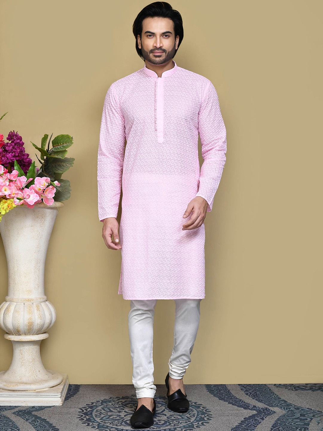 

RANAK Men Ethnic Motifs Embroidered Chikankari Kurta, Pink