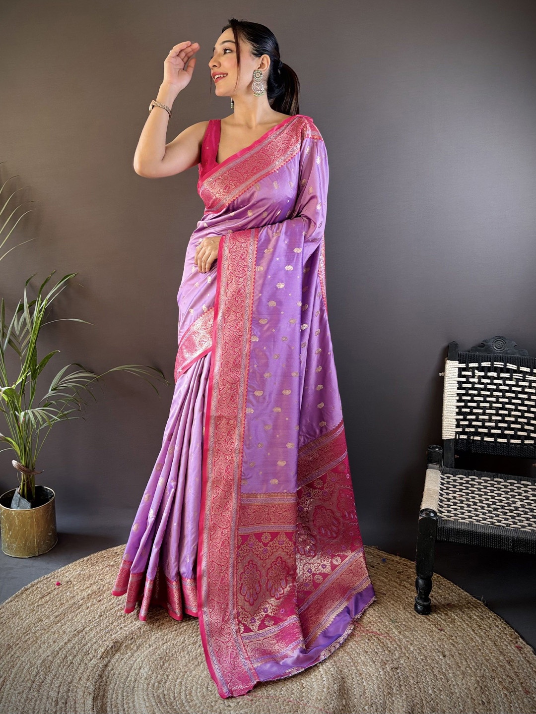 

RAJ DHARMA SILK Woven Design Zari Silk Blend Banarasi Saree, Lavender