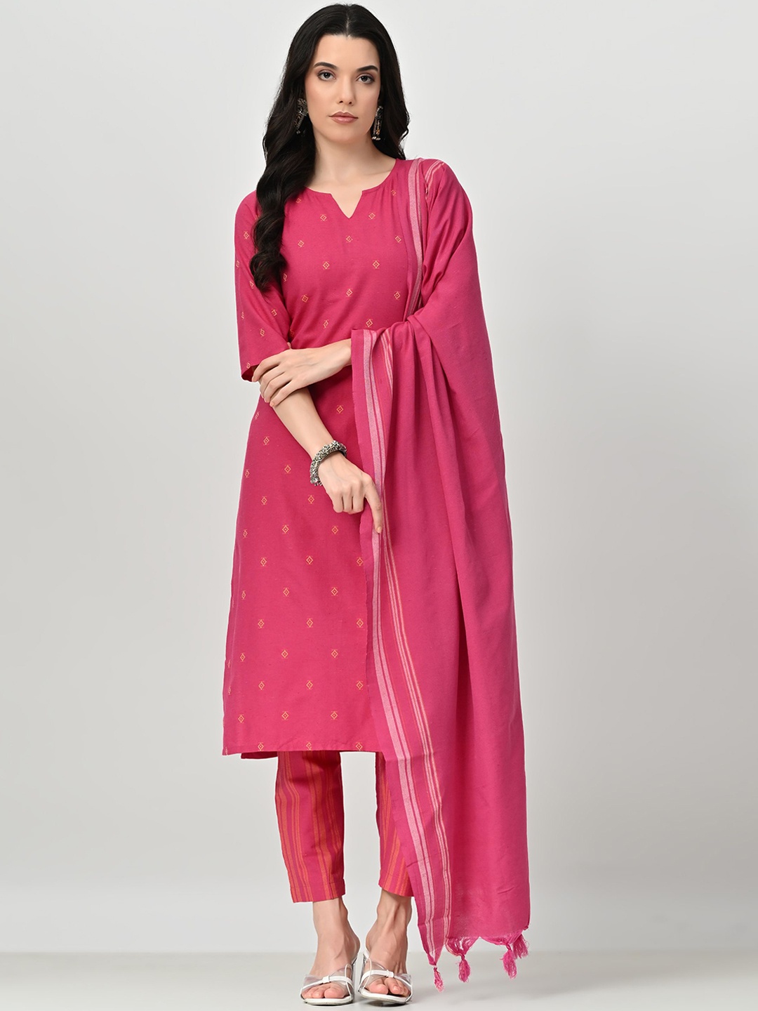 

BAESD Geometric Embroidered Notch Neck Straight Kurta With Trousers & Dupatta, Pink