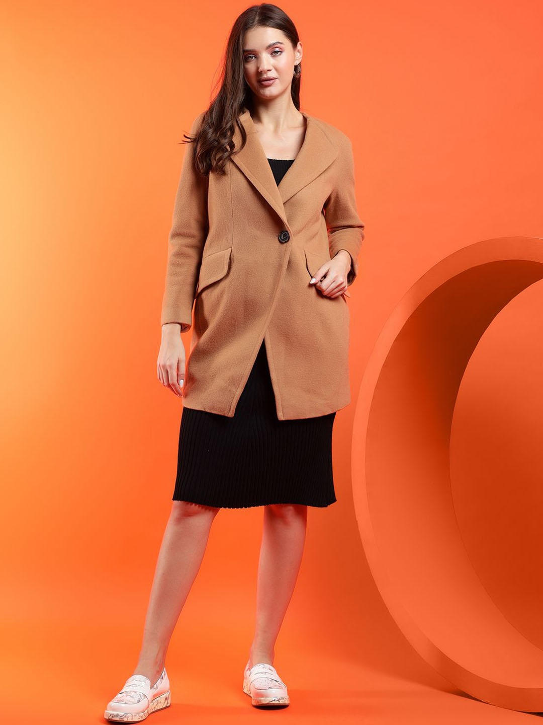 

Stylecast X Kotty Women Notched Lapel Single-Breasted Overcoat, Beige