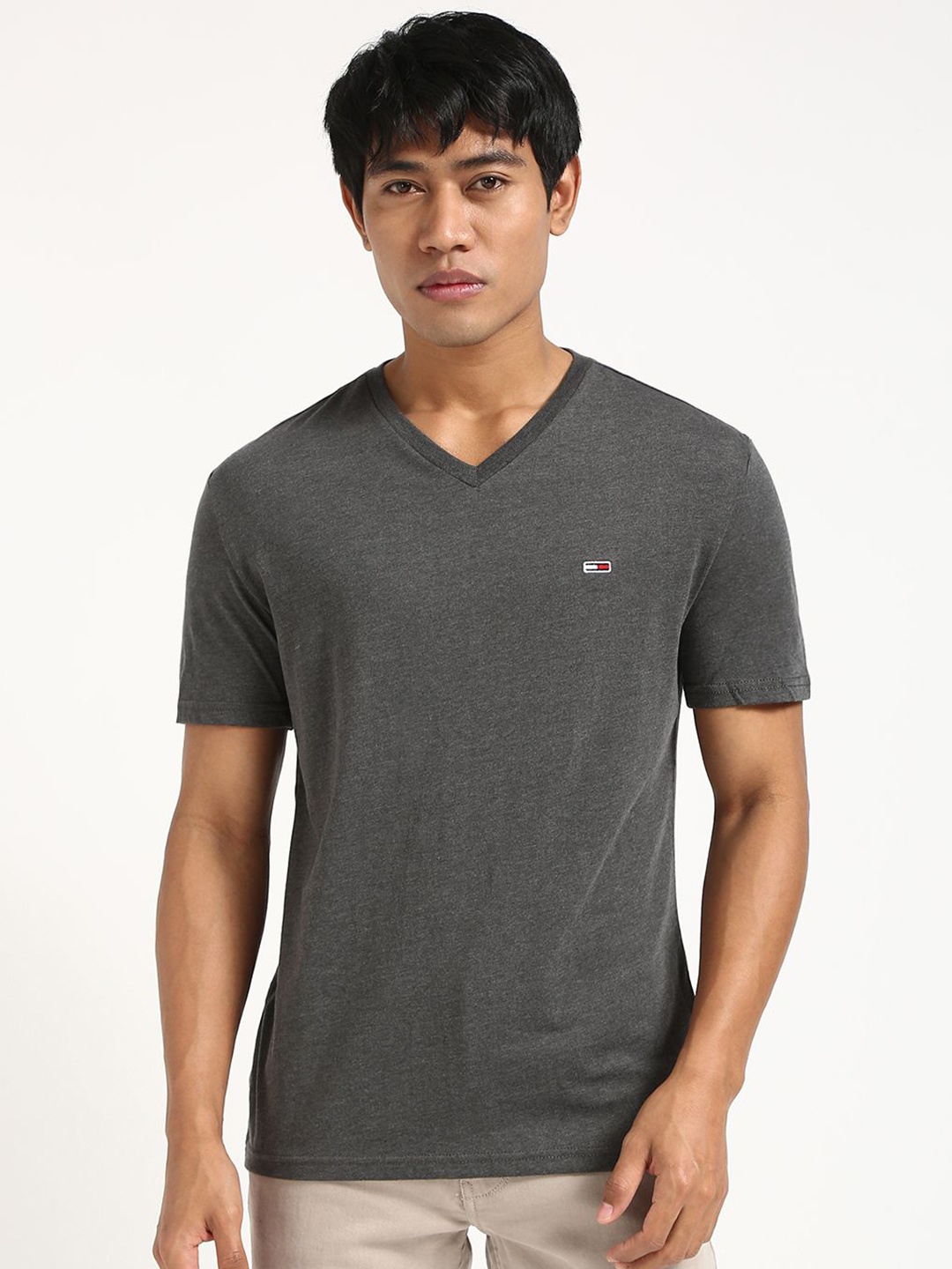 

Tommy Hilfiger Men V-Neck Solid Slim Fit T-shirt, Grey