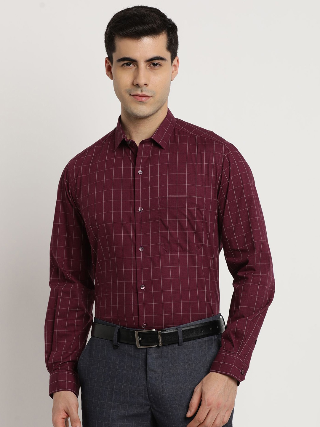 

Turtle Men Standard Spread Collar Grid Tattersall Checked Cotton Slim Fit Formal Shirt, Maroon