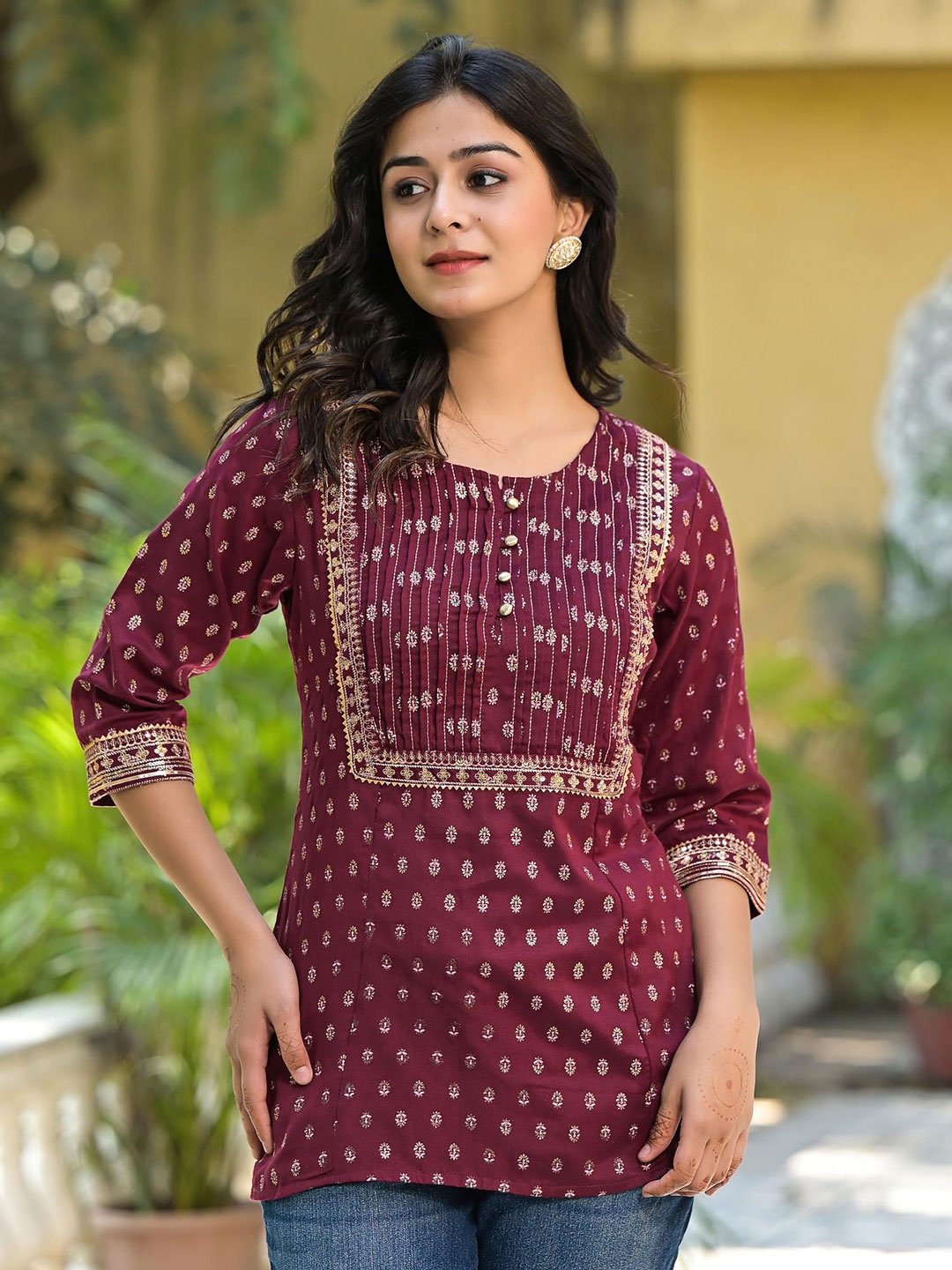 

Juniper Ethnic Motifs Printed With Sequins & Lace Tunic, Maroon