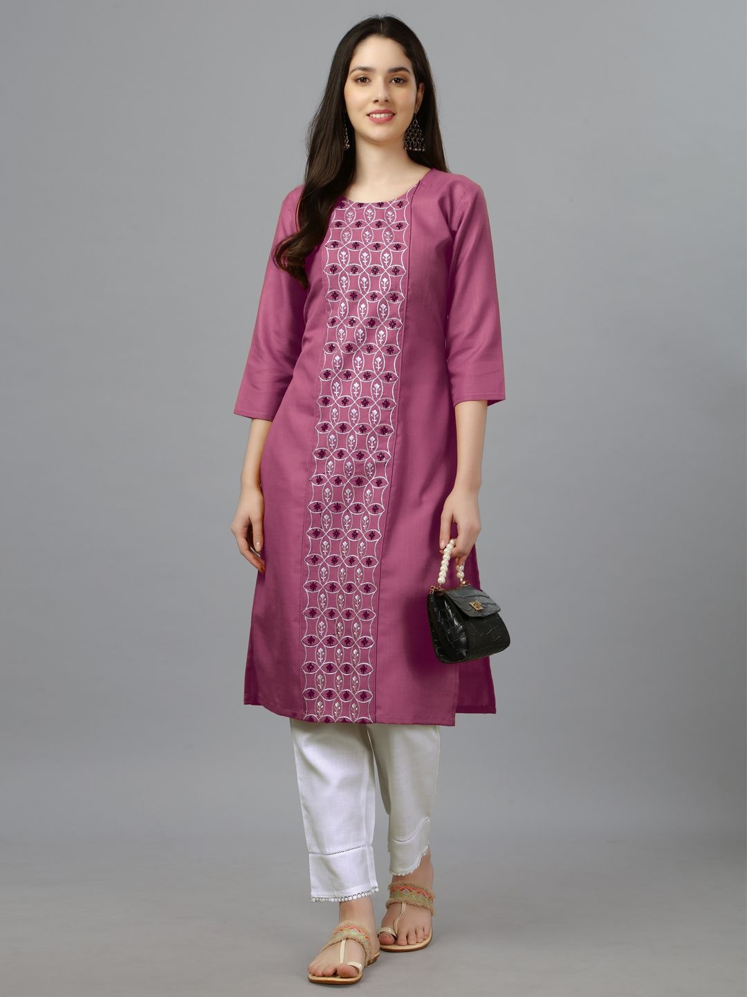 

BERISTON Floral Embroidered Cotton Round Neck Straight Kurta, Purple