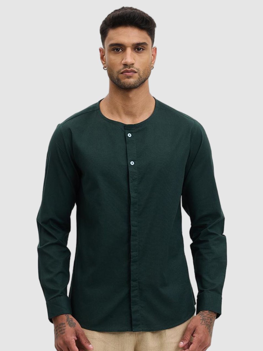 

Snitch Men Smart Slim Fit Solid Pure Cotton Casual Shirt, Green