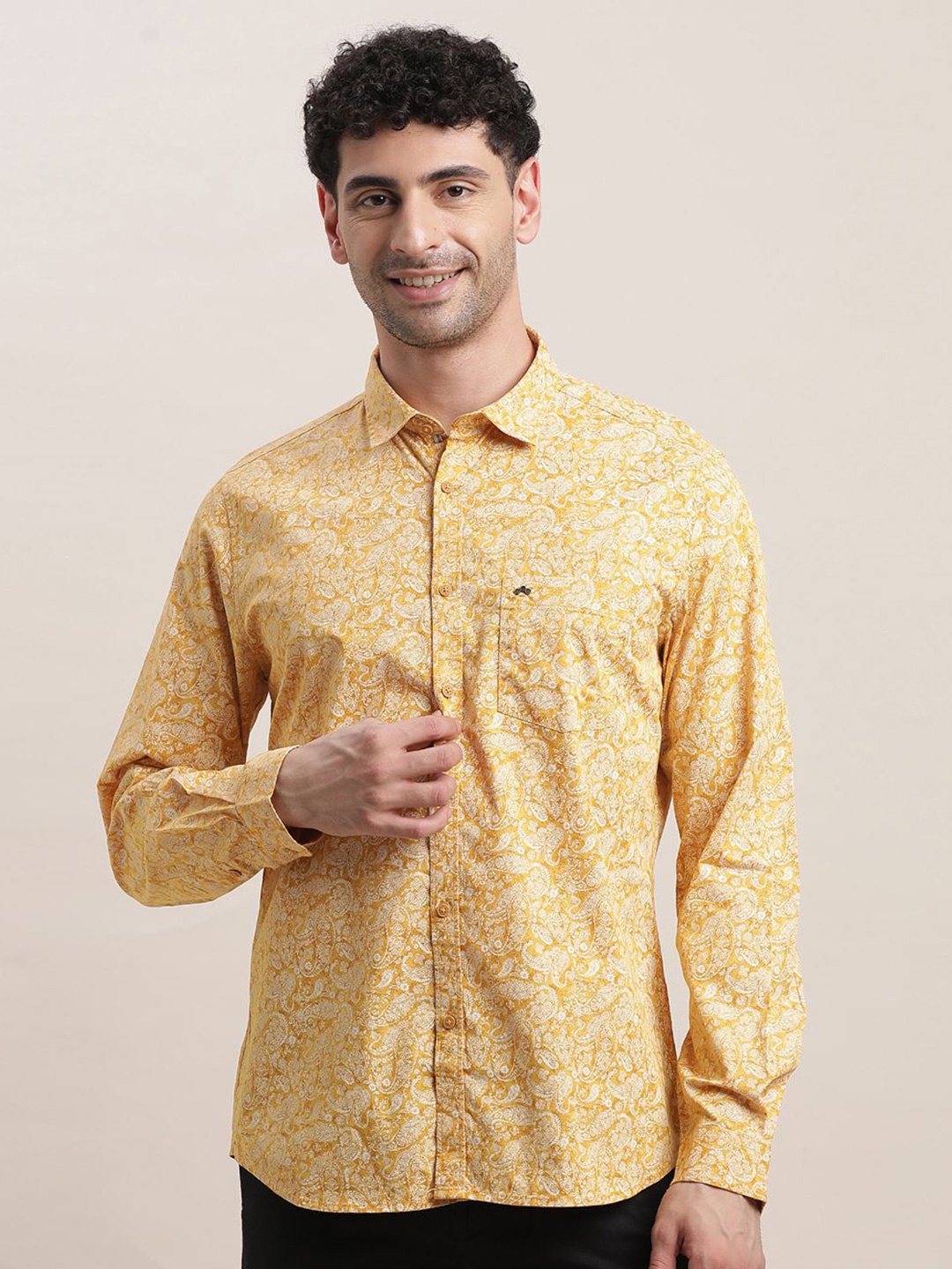 

Turtle Men Relaxed Fit Spread Collar Floral Printed Cotton Casual Shirt, Yellow