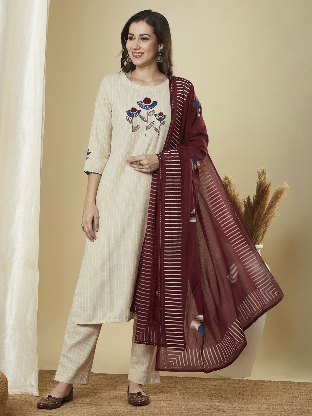 

KAMI KUBI Ethnic Motifs Printed Round Neck Pure Cotton Kurta with Trousers And Dupatta, Beige