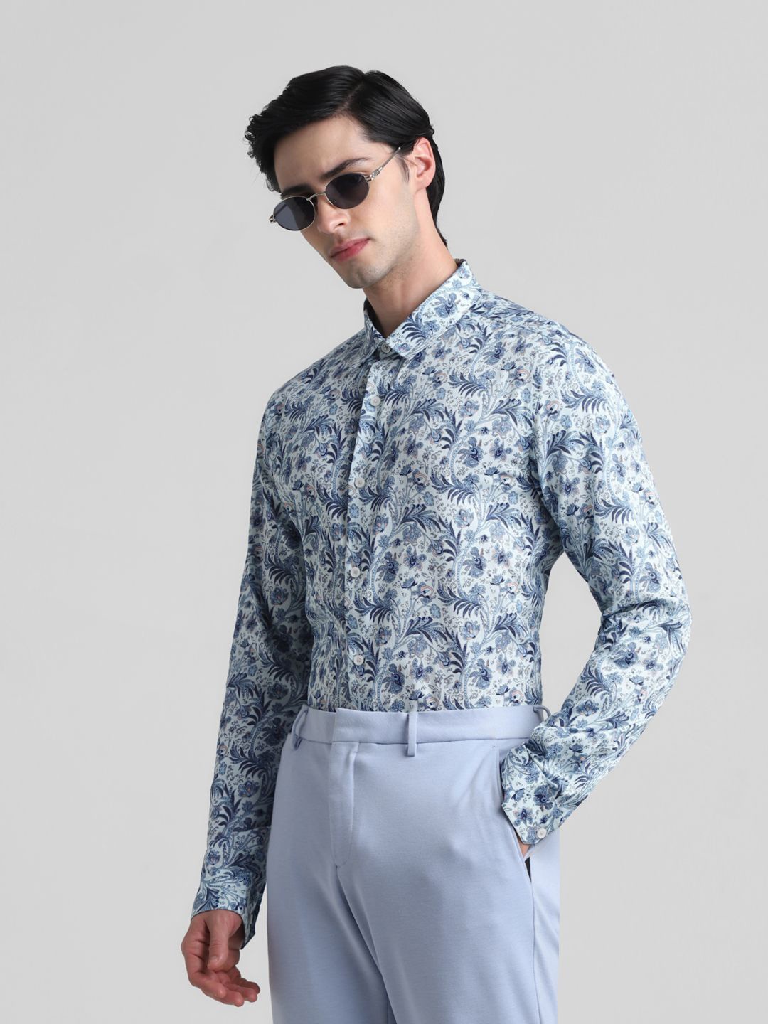 

Jack & Jones Men Slim Fit Spread Collar Floral Printed Cotton Casual Shirt, White