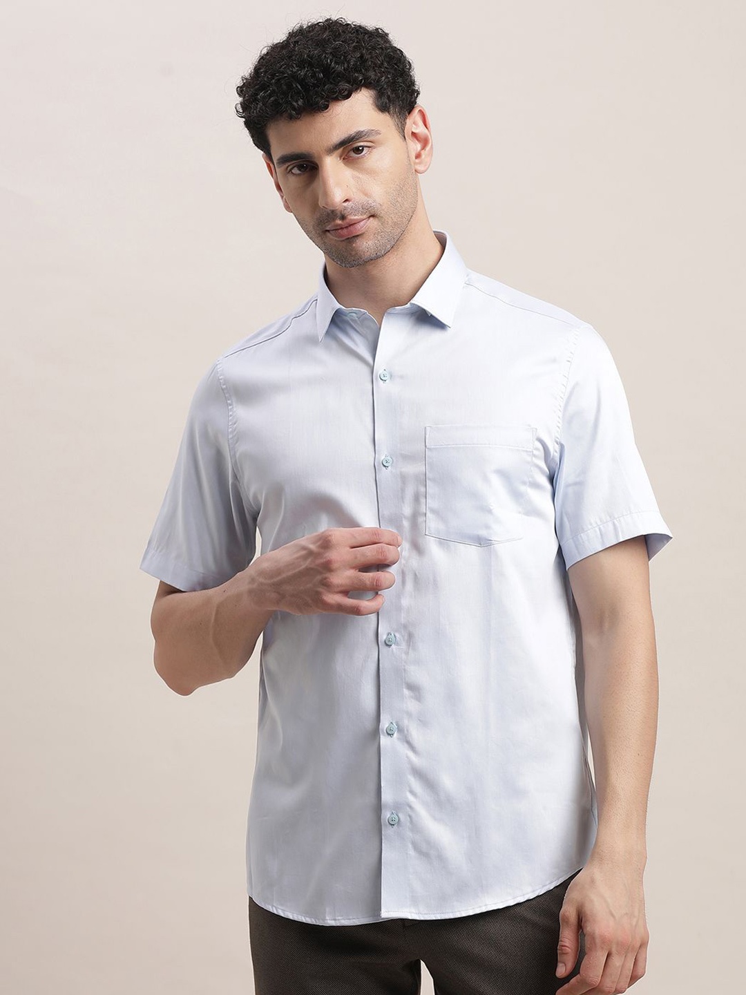 

Turtle Men Standard Slim Fit Spread Collar Solid Cotton Formal Shirt, Blue