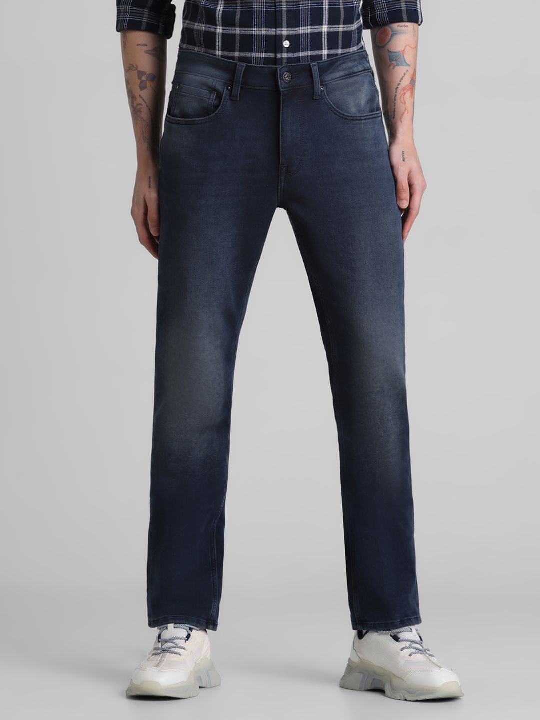 

Jack & Jones Men Clark Light Fade Stretchable Mid - Rise Jeans, Blue