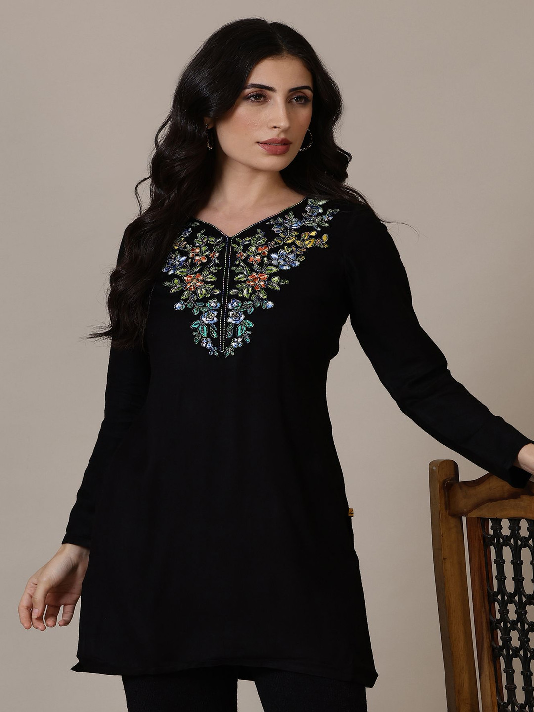 

AURELIA Floral Embroidered Thread Work V-Neck A-Line Kurti, Black