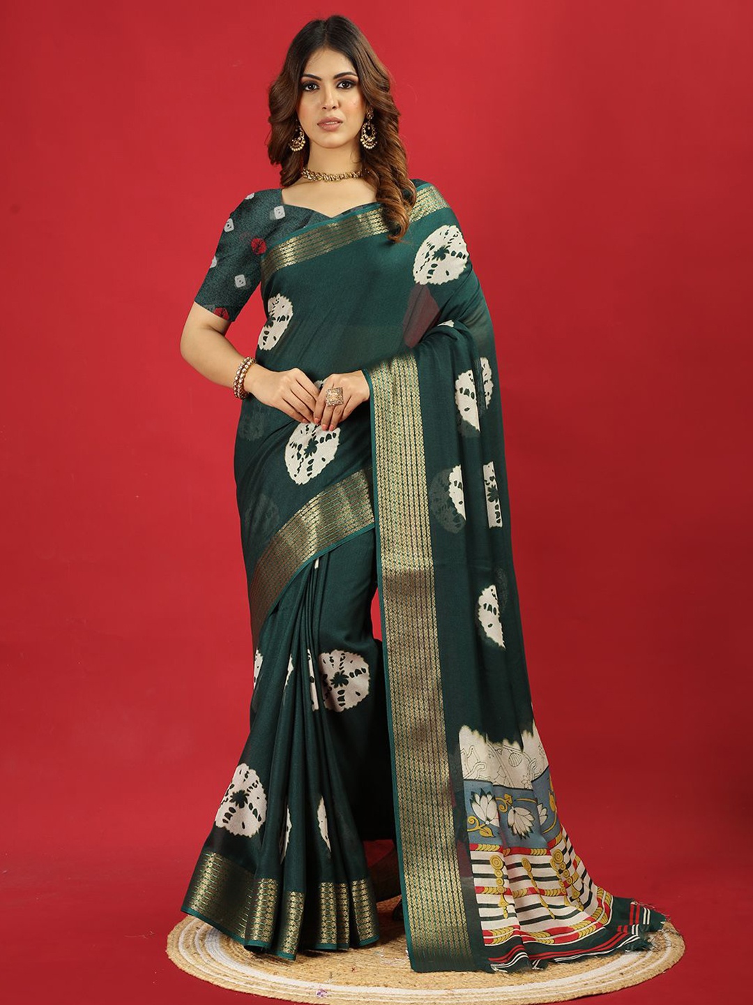 

NIRMAL CREATION Bandhani Printed Zari Saree, Green