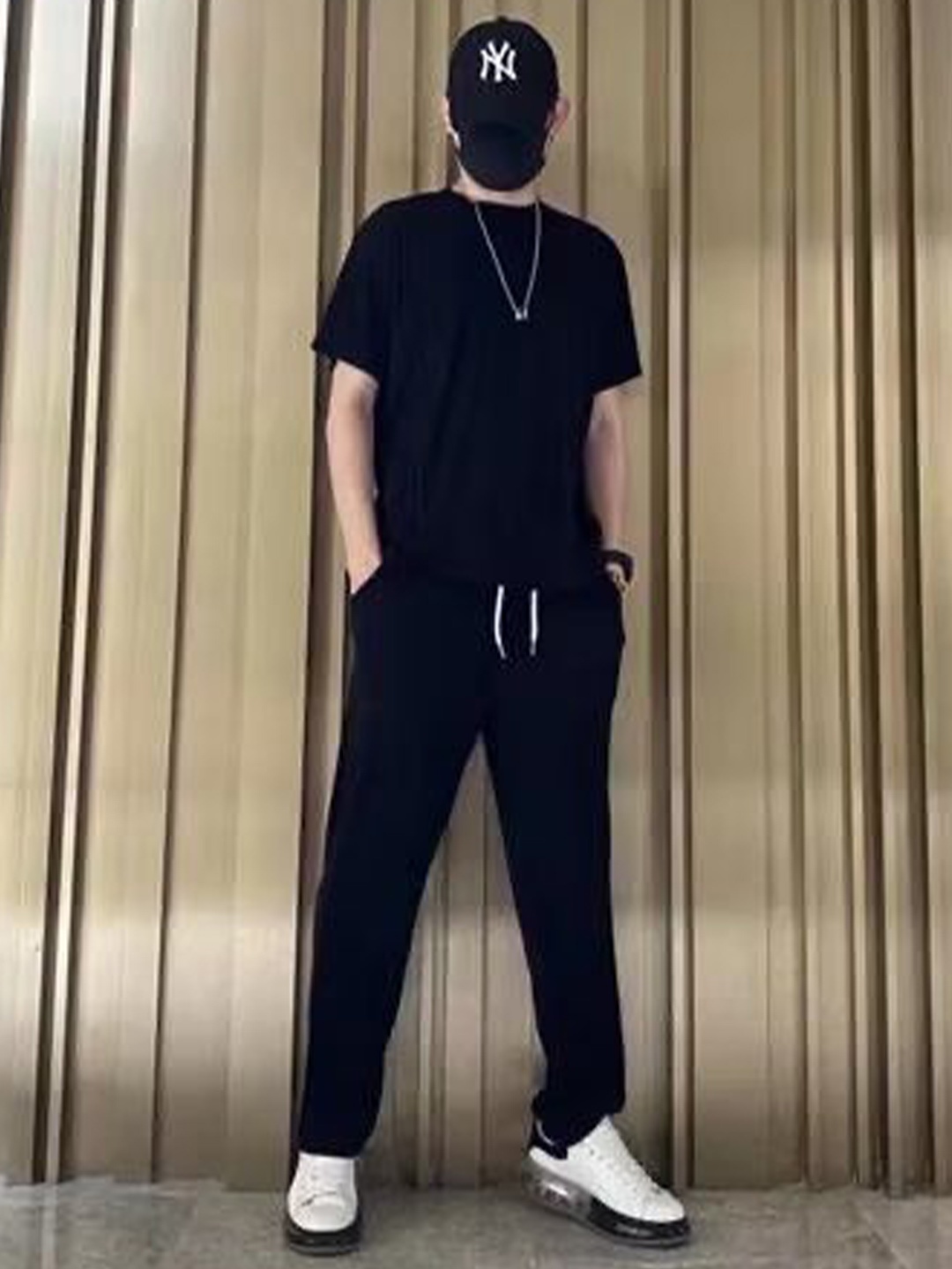 

StyleCast x Revolte Short Sleeves T-shirt With Trousers, Black