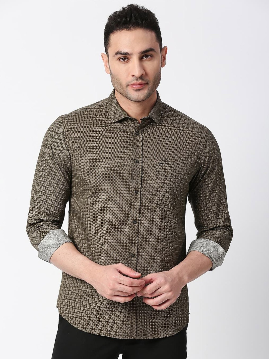 

Basics Men Slim Fit Cutaway Collar Micro Ditsy Printed Cotton Casual Shirt, Olive