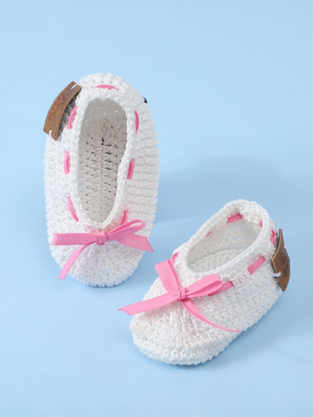 

FUNKRAFTS Girls Handmade Crochet Booties, White