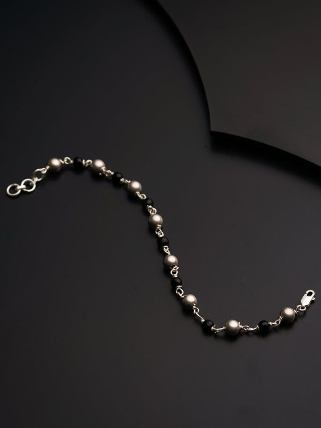 

House of Aadyaa Anklet, Silver