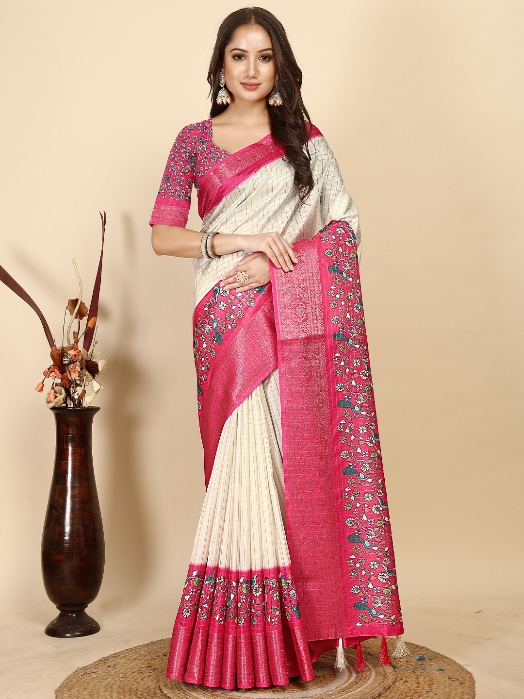 

J 6 DESIGNER Checked Woven Design Zari Saree, White