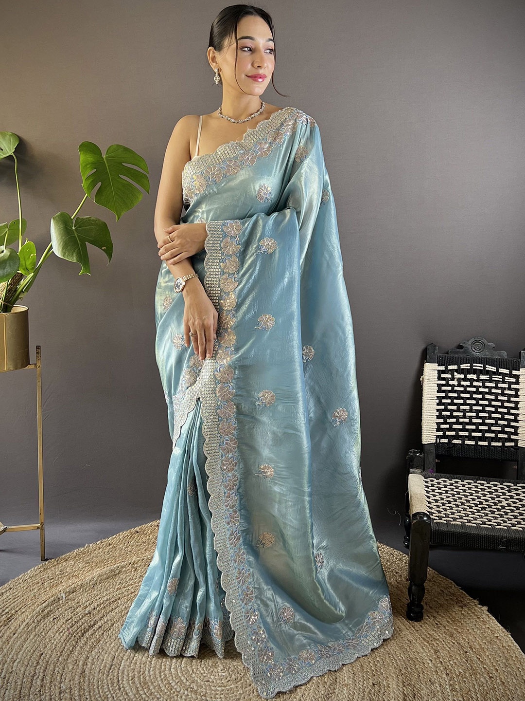 

LeeliPeeri Designer Floral Embellished Sequinned Saree, Blue