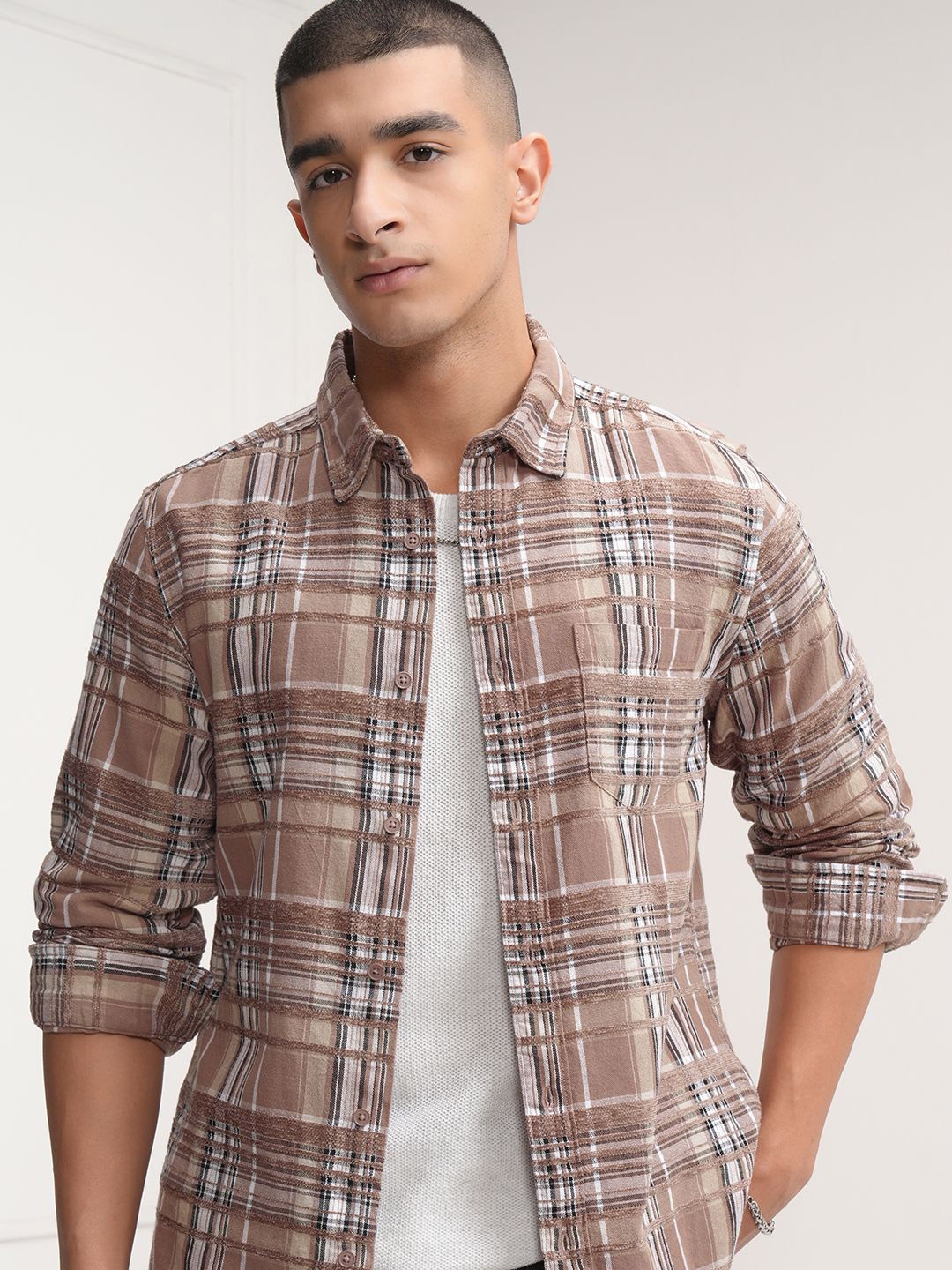 

HIGHLANDER Men Spread Collar Tartan Checked Cotton Casual Shirt, Brown