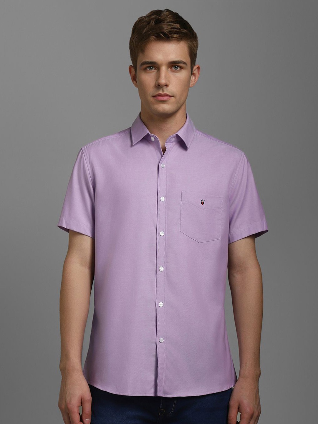 

Louis Philippe Sport Men Solid Spread Collar Cotton Casual Shirt, Lavender