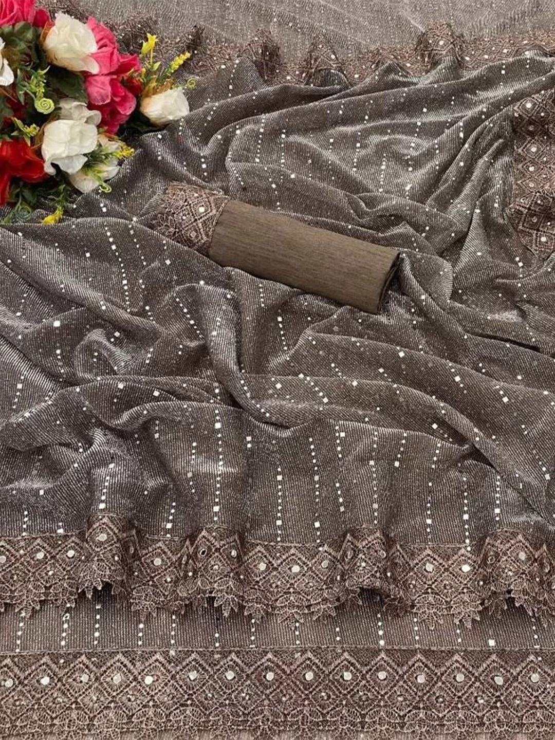 

SAADHVI Embellished Embroidered Saree, Brown