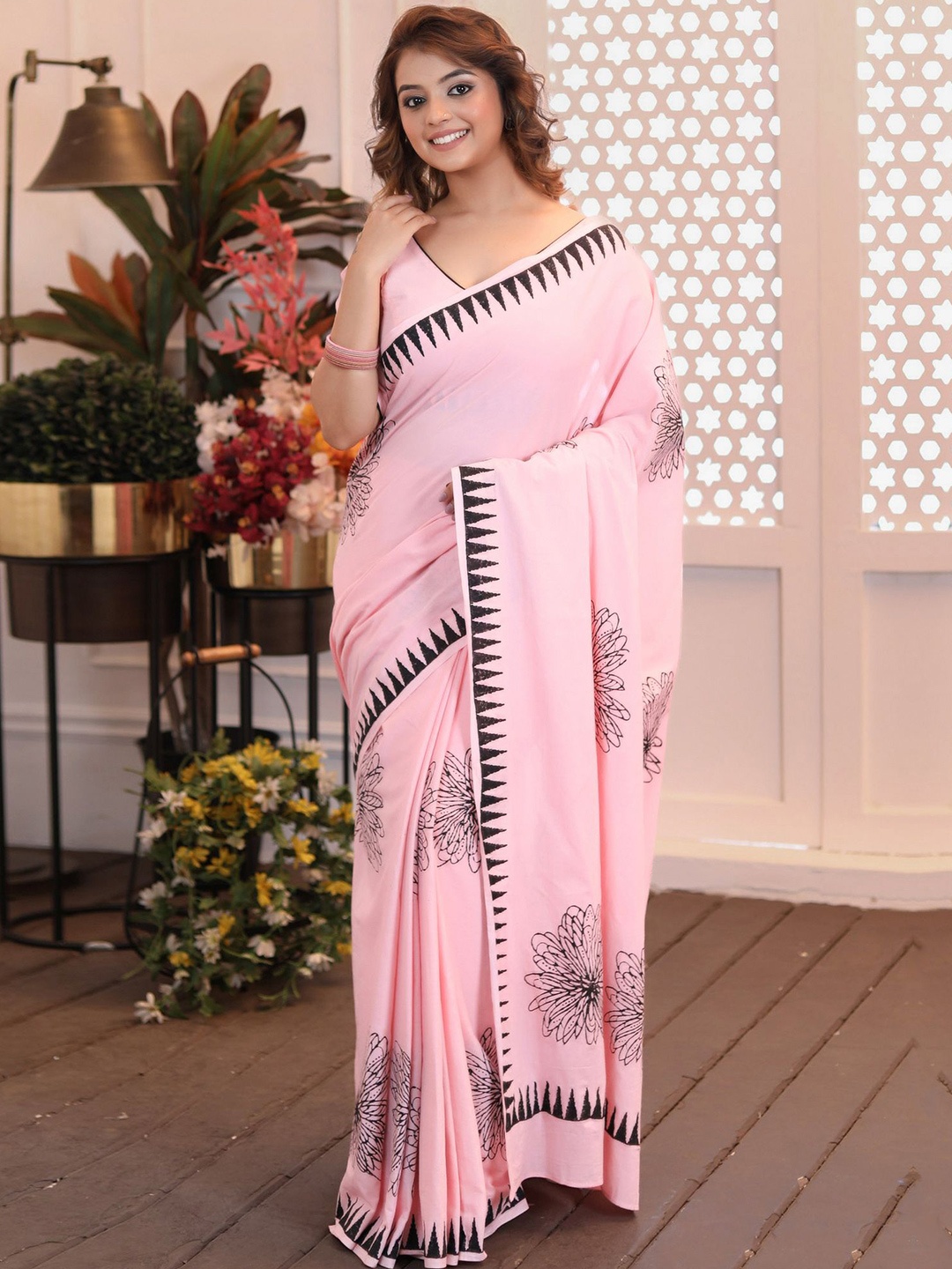 

Prasam Floral Pure Cotton Block Print Saree, Pink