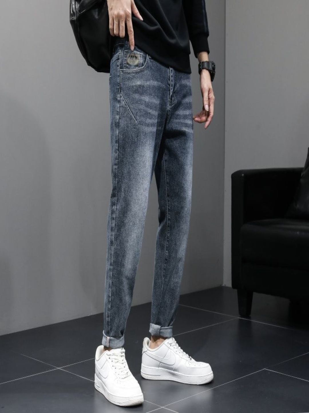 

StyleCast Men Skinny Fit Light Fade Mid Rise Jeans, Blue