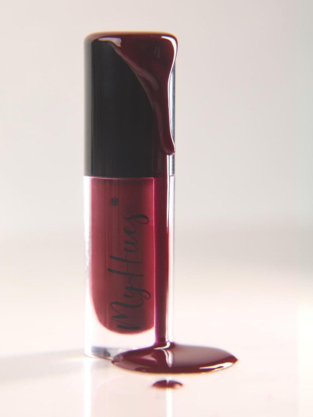 

MyHues HyGlow Hydrating Lip Gloss Elixir 5 ml - Noor - Burgundy, Red