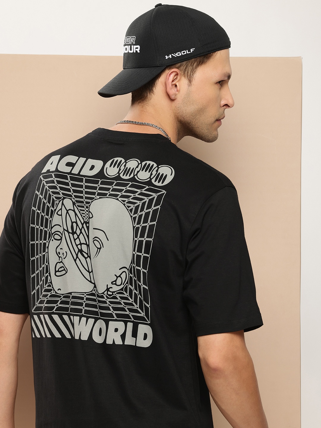 

Difference of Opinion Men Printed Pure Cotton Oversized T-shirt, Black