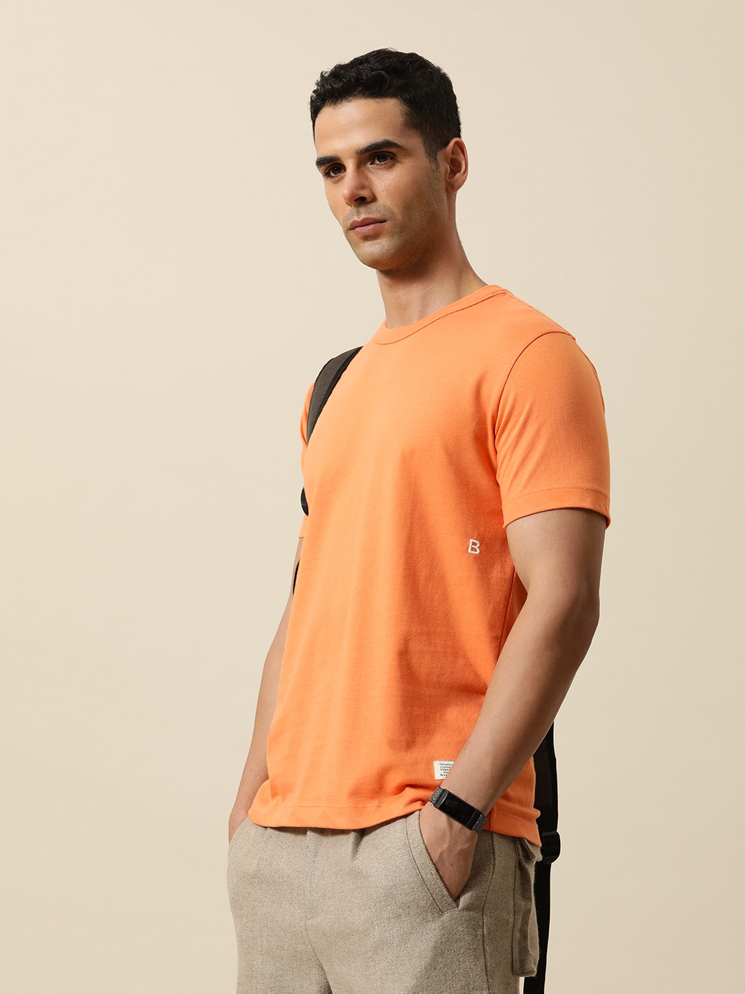 

Mr Bowerbird Round Neck Tailored Fit T-shirt With a Notebook, Orange