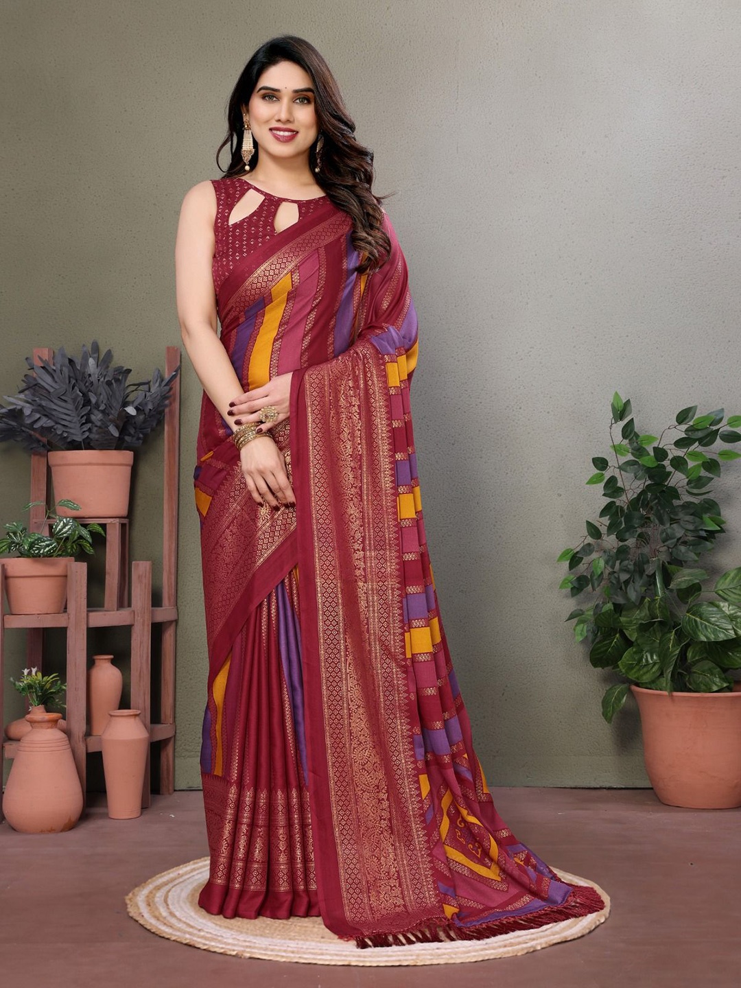 

PHORIA STYLE Striped Printed Zari Pure Chiffon Saree, Purple