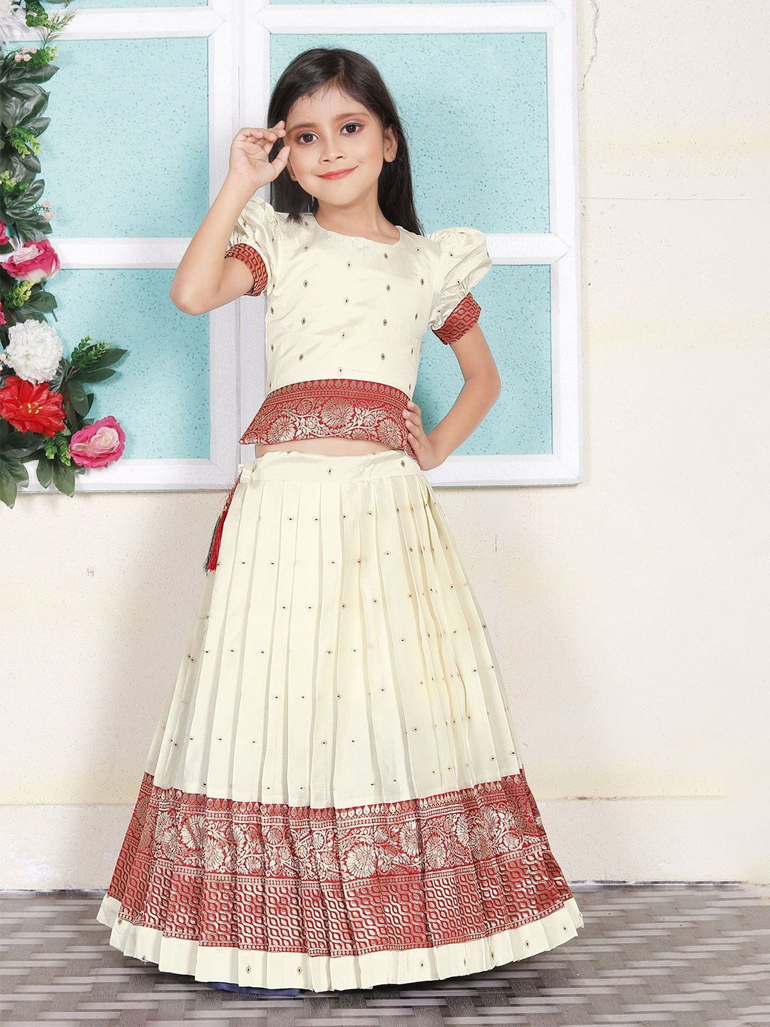 

FELIZ THE DESIGNER STUDIO Girls Ethnic Motifs Woven Design Ready to Wear Lehenga & Blouse, Red