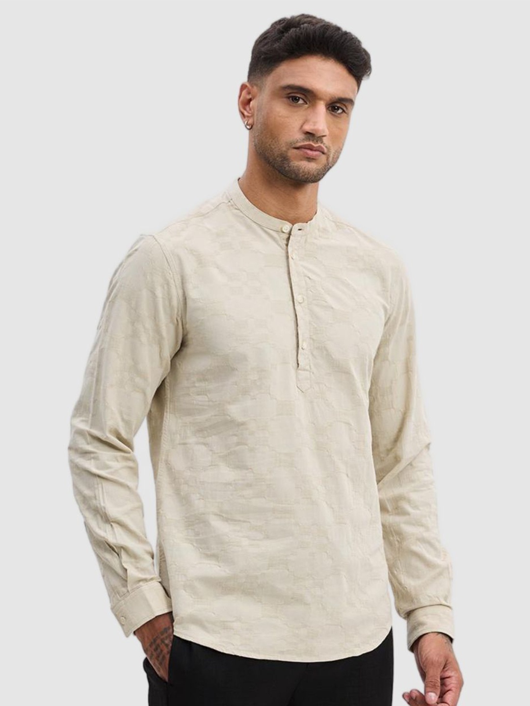 

Snitch Men Smart Slim Fit Solid Pure Cotton Casual Shirt, Cream