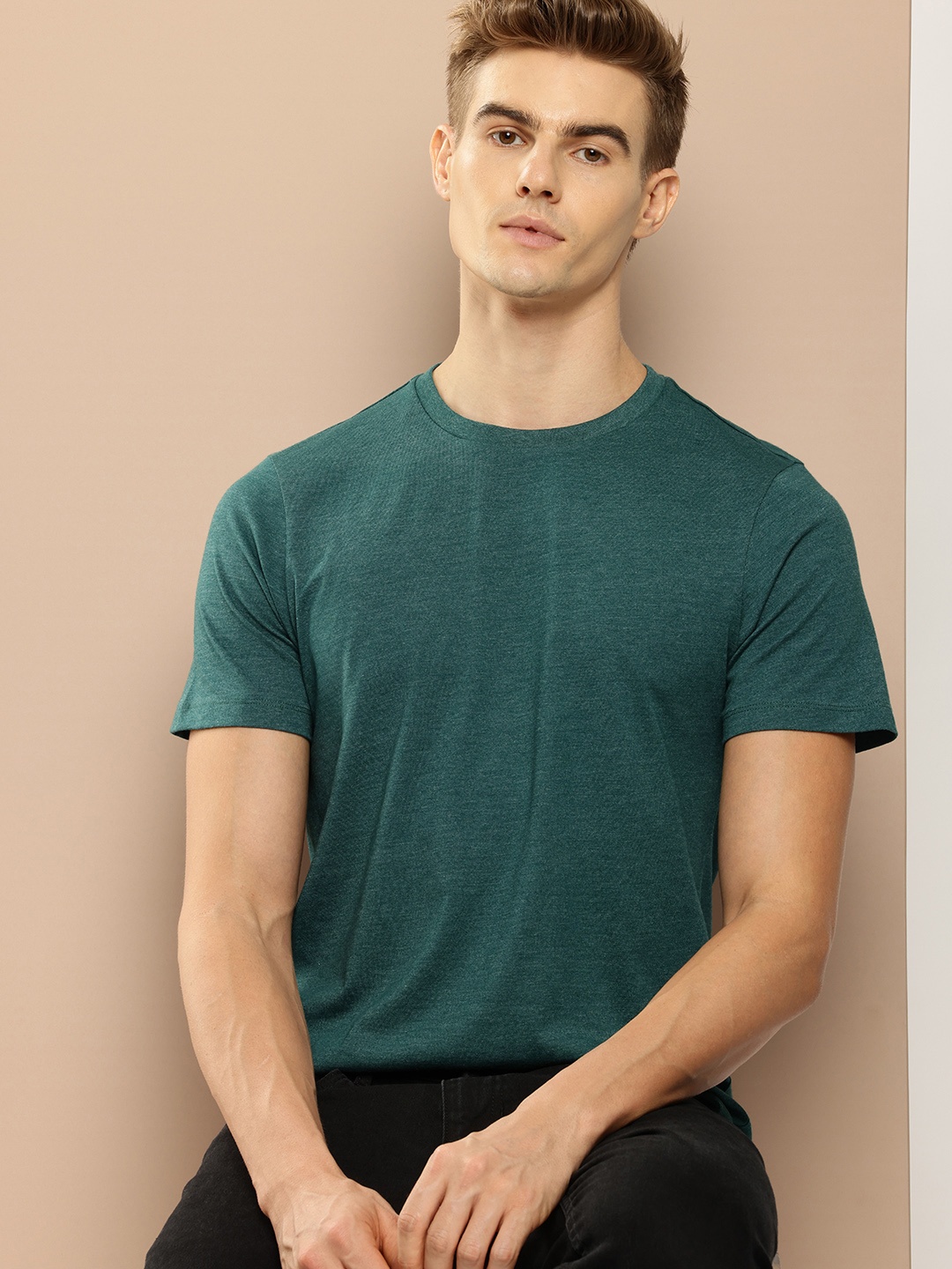 

encore by INVICTUS Solid Casual T-shirt, Green