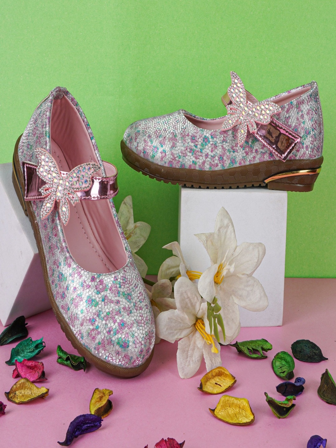 

BAESD Girls Embellished Ballerinas Velcro Flats, Pink