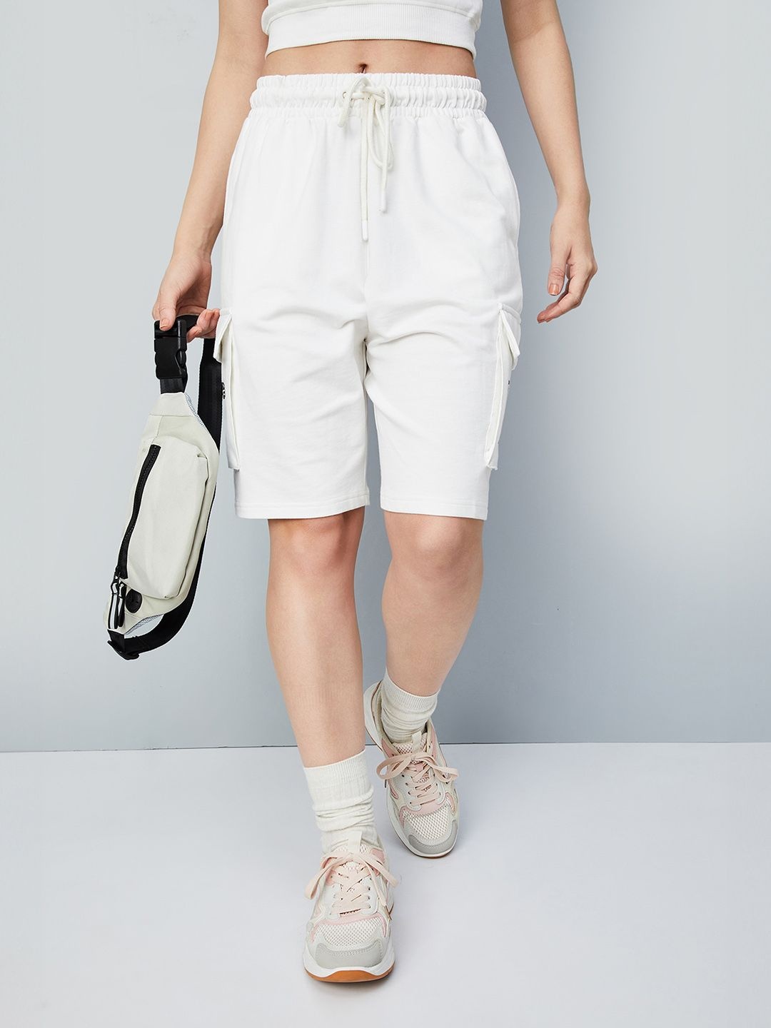 

max Women Cotton Cargo Shorts, White