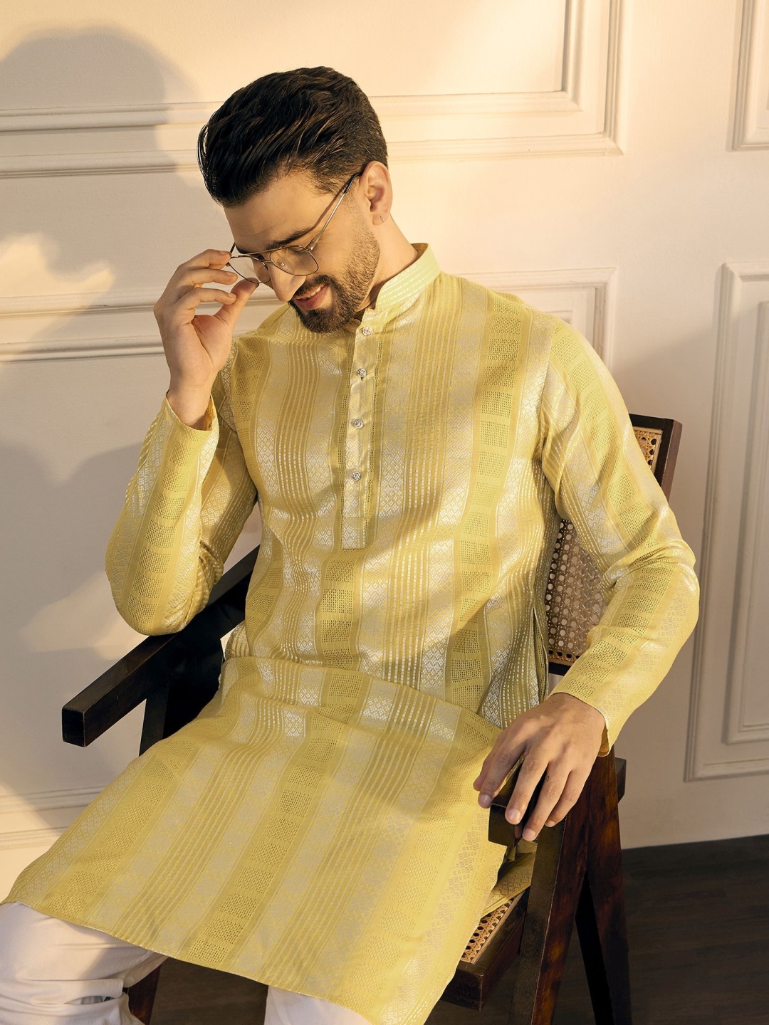 

Anouk Yellow Geometric Woven Design Mandarin Collar Pure Cotton Straight Kurta