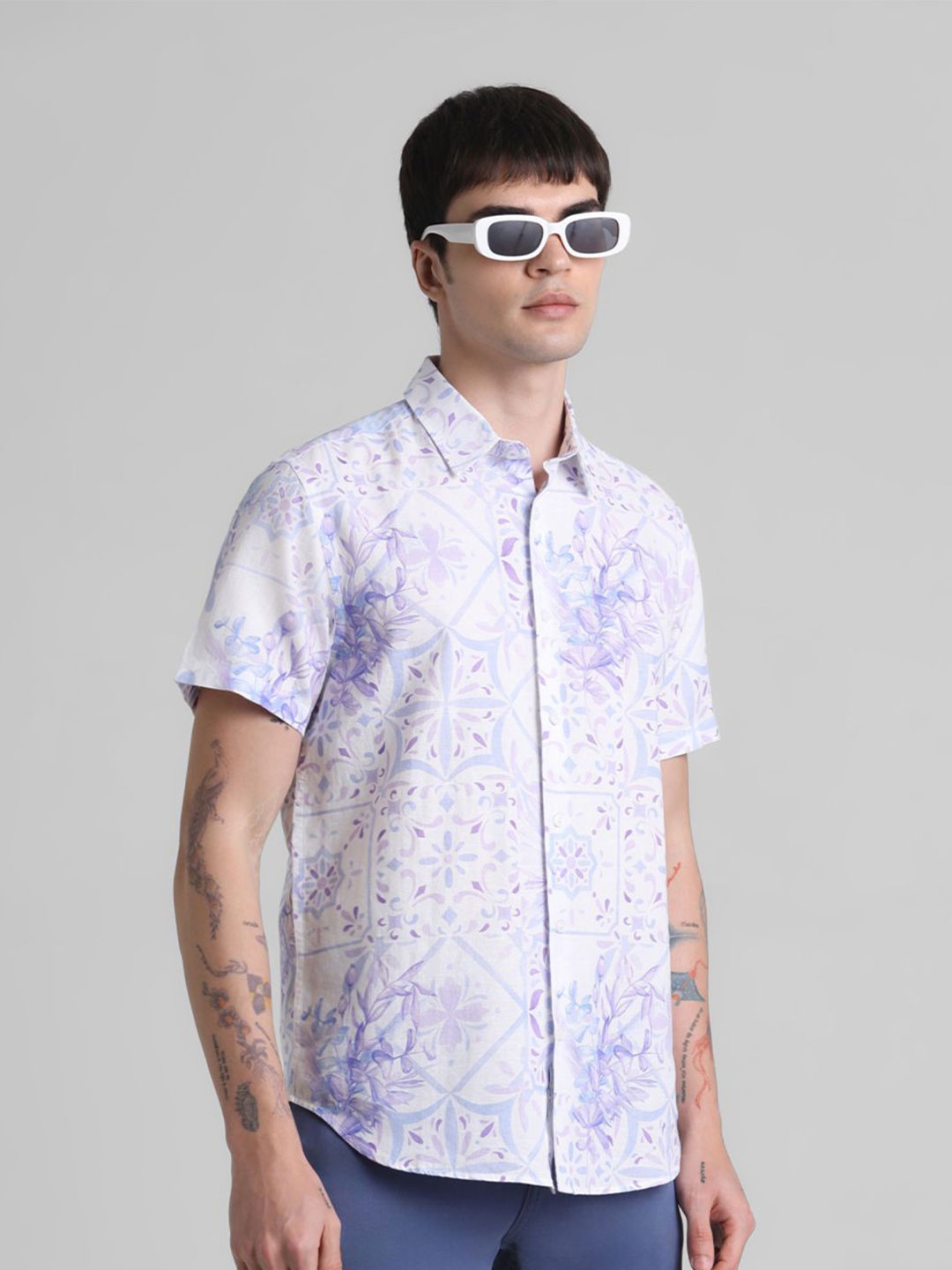 

Jack & Jones Men Spread Collar Floral Printed Cotton Casual Shirt, White